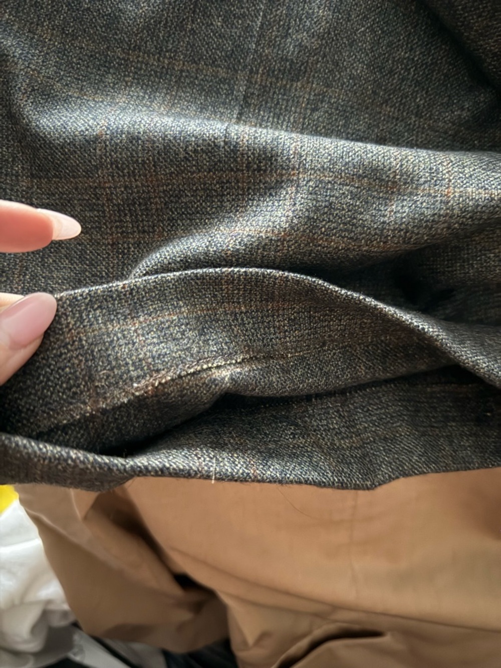 Kiton Plaid Two-Piece 100% Cashmere Suit Jacket and Pants set - Picture 16 of 16